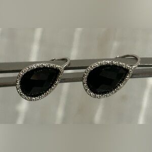 Jewelry Set: Pendant Necklace + Teardrop Earrings, black and silver